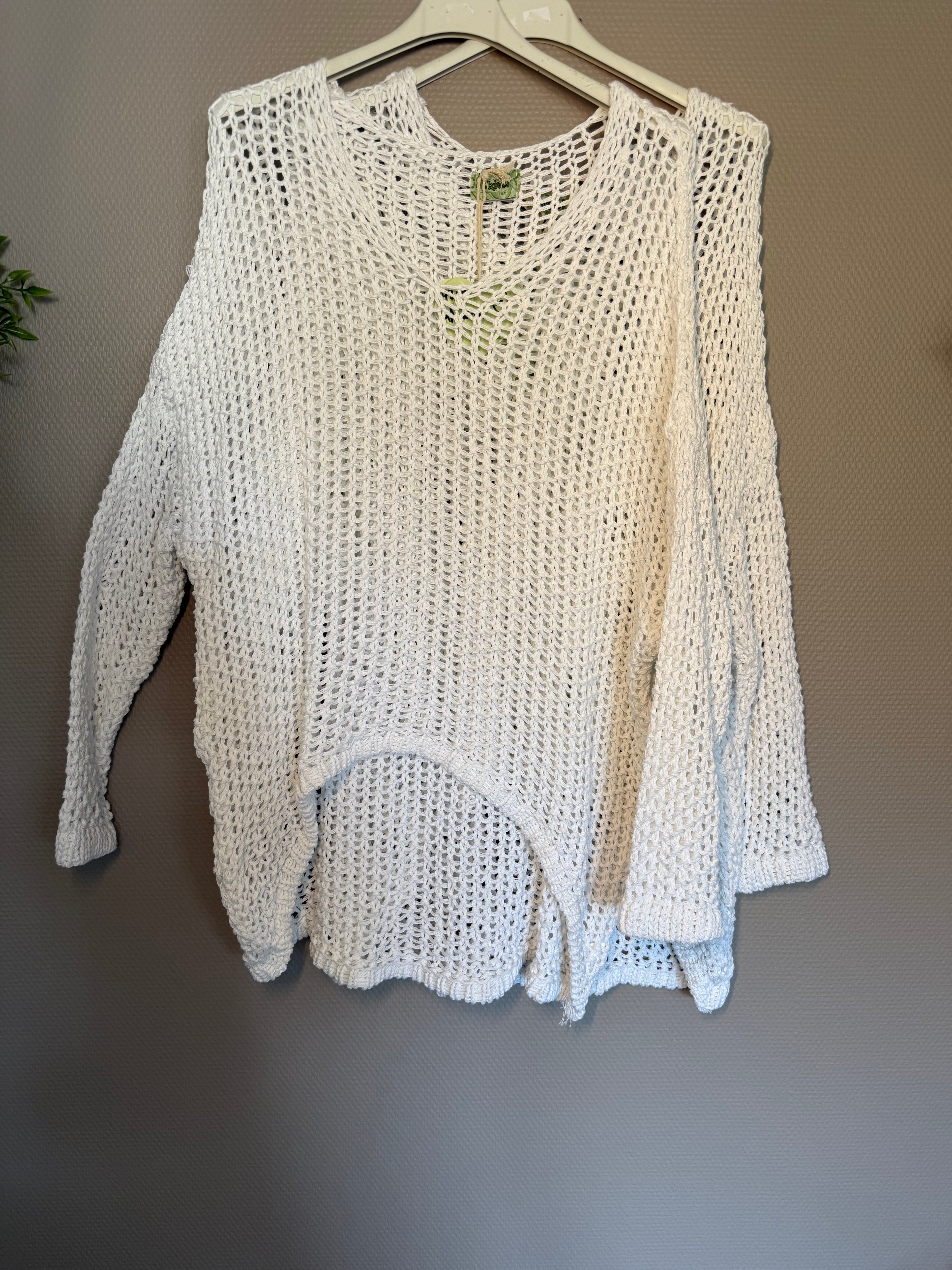Sommer Pullover weiß - lässig & modern