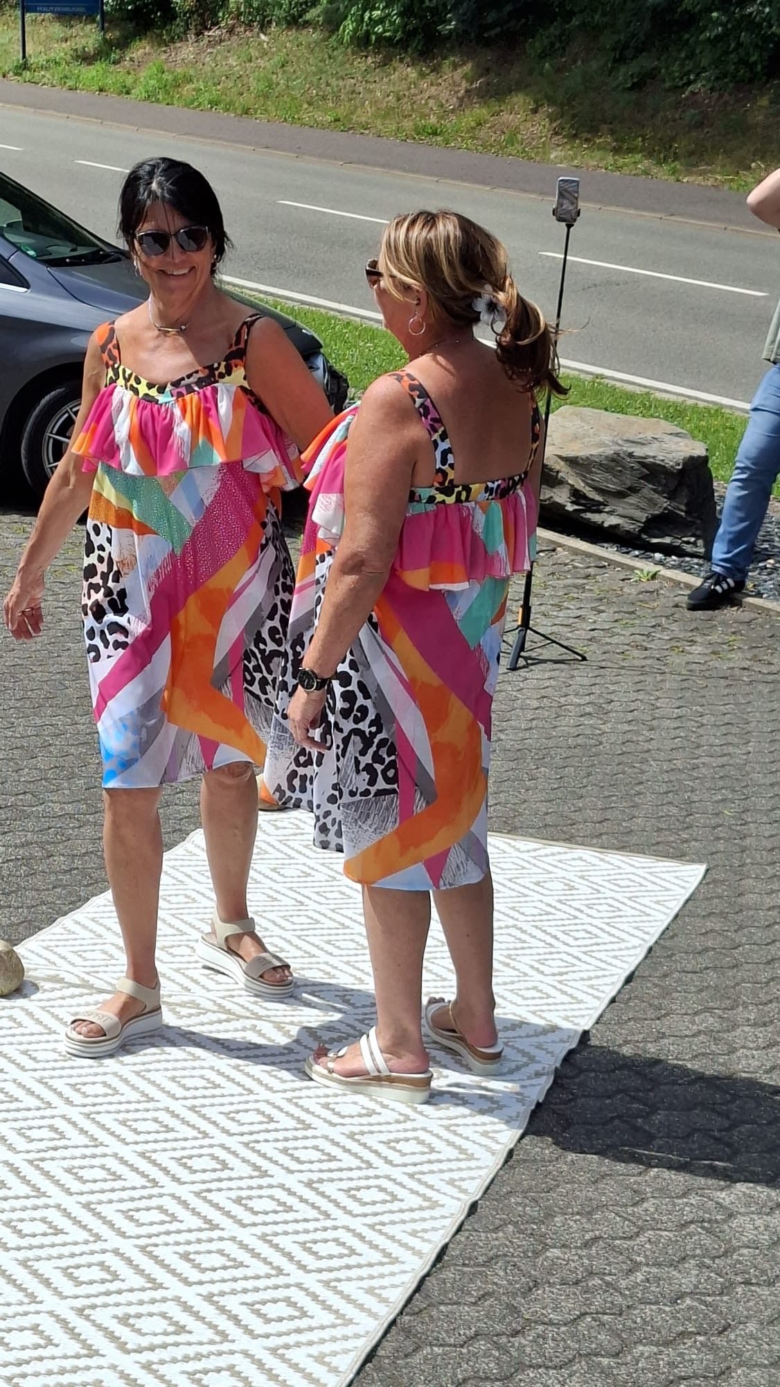 Sommerkleid „Ibiza Color“ – Farbenfroher Eyecatcher