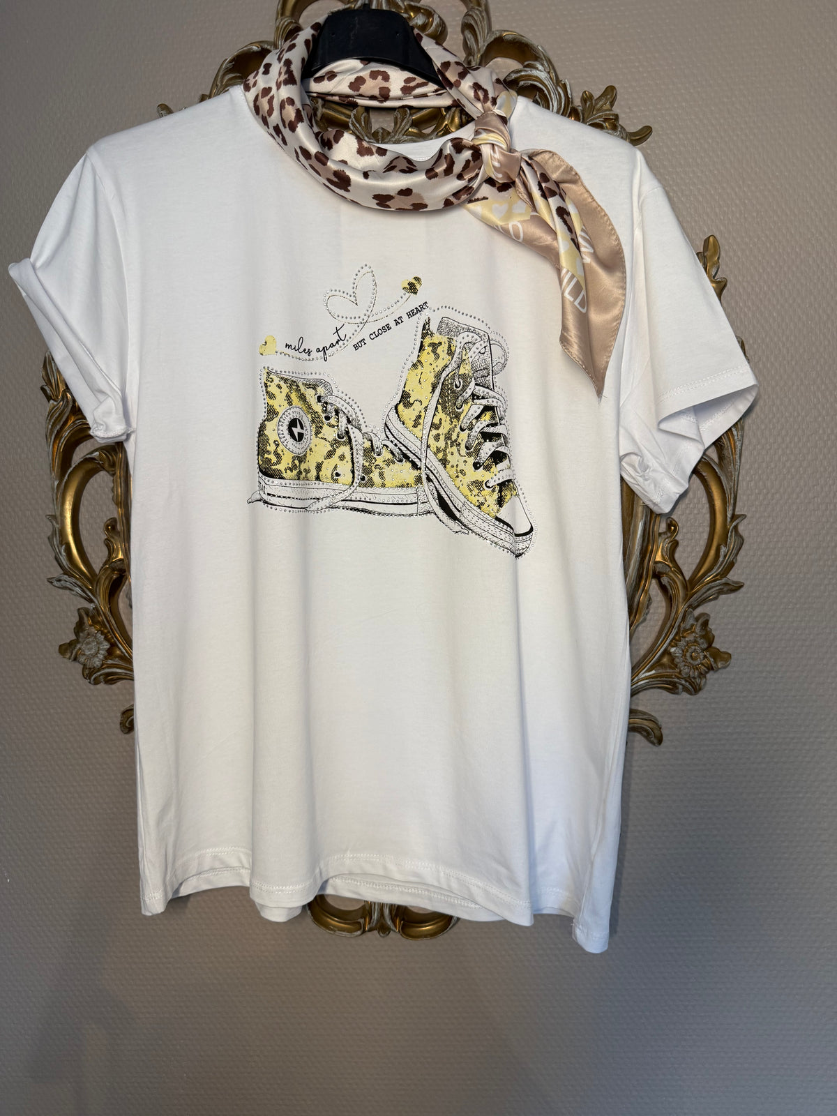Statement Shirt mit funkelnden Details