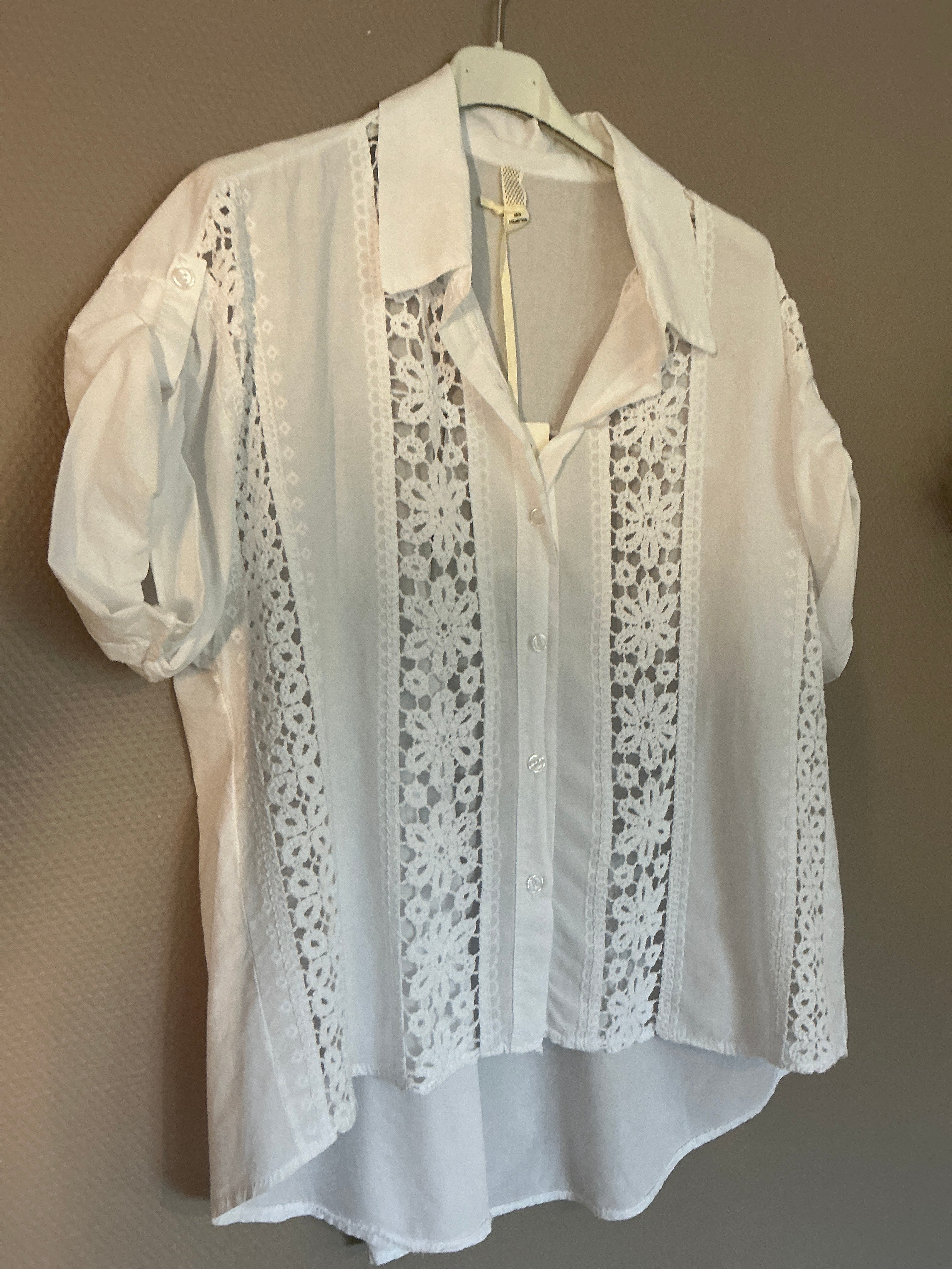Bluse aus Baumwolle mit Häkel Details