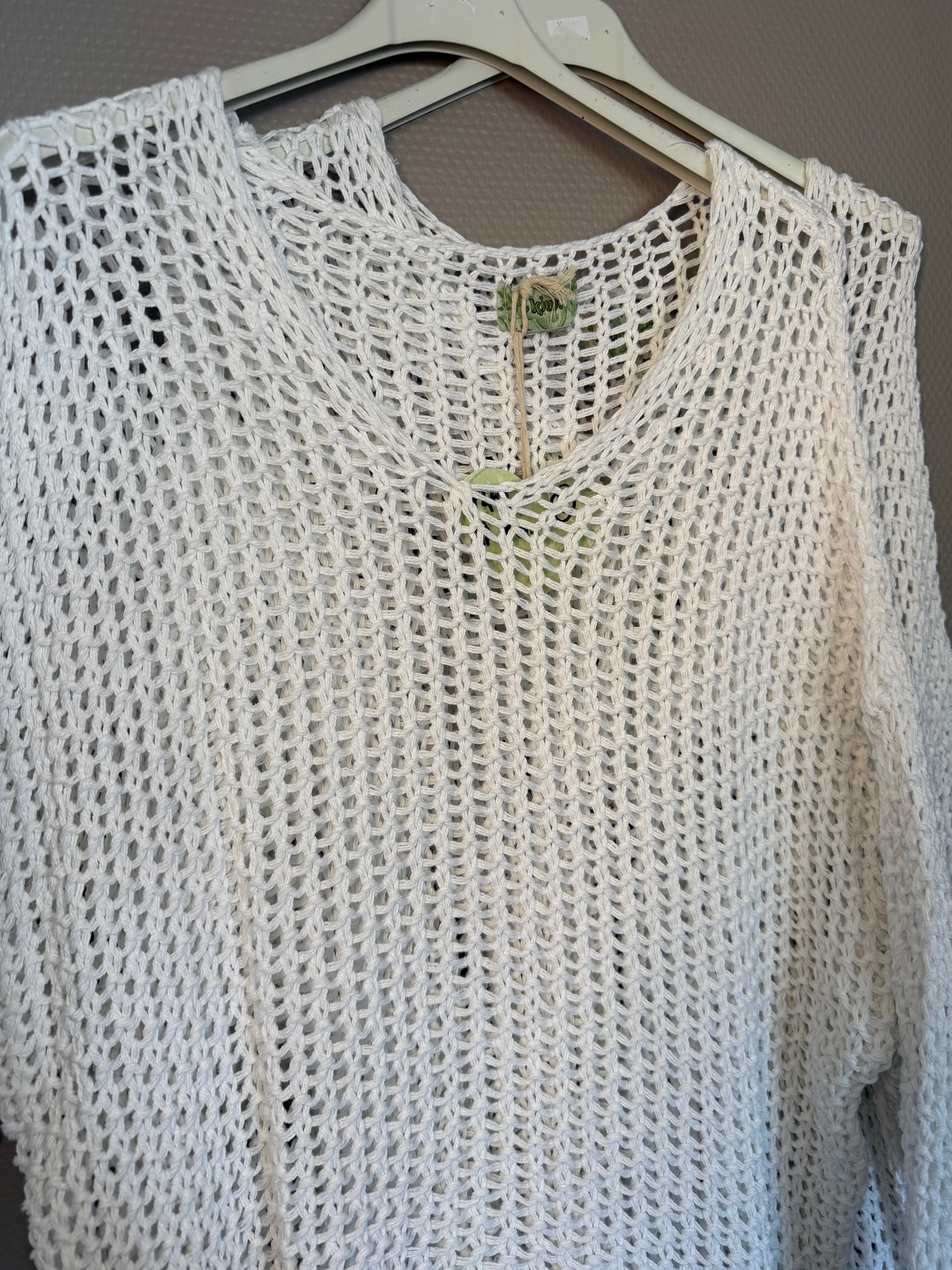 Sommer Pullover weiß - lässig & modern