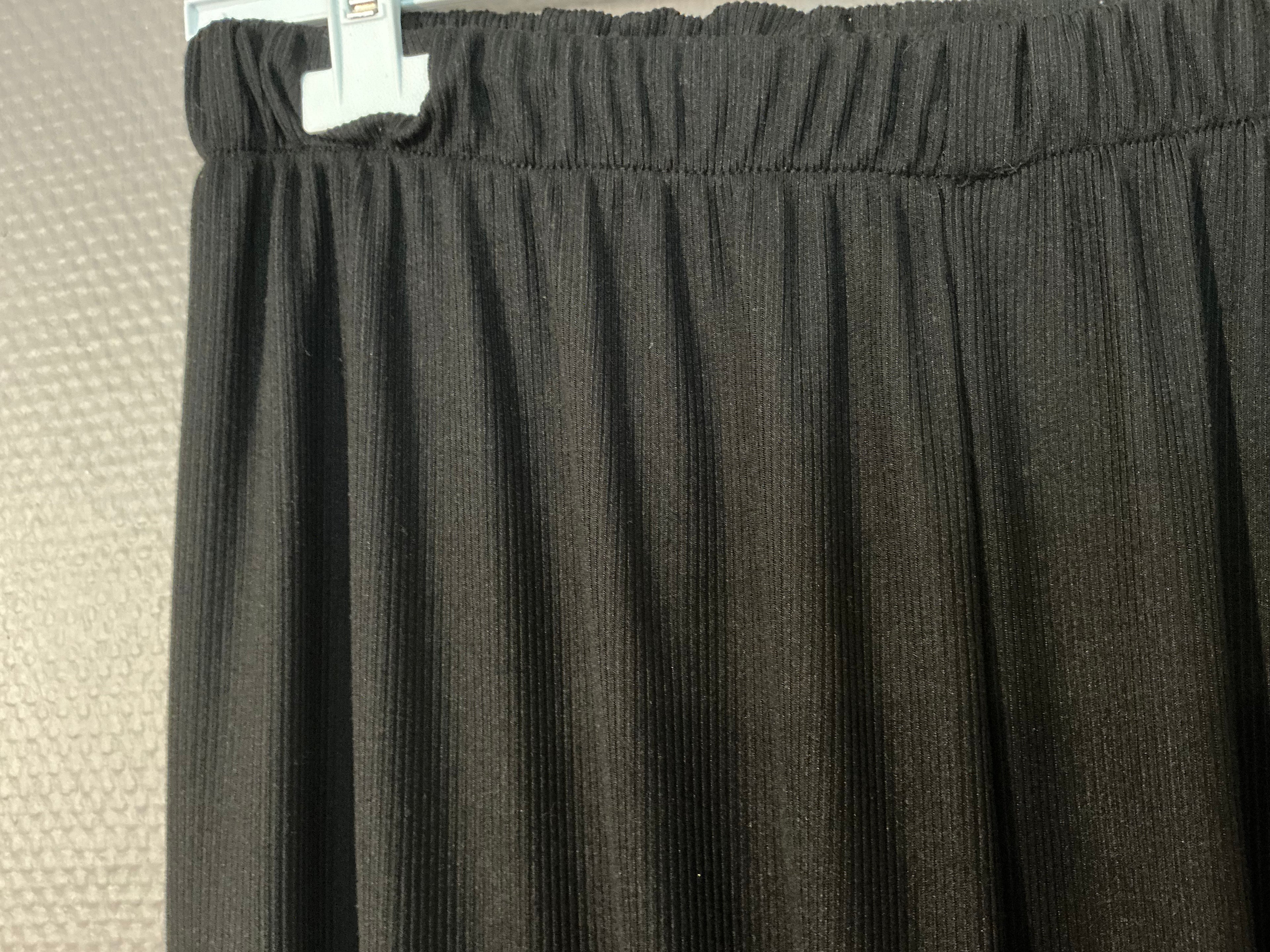 Soft – Hose, Lena