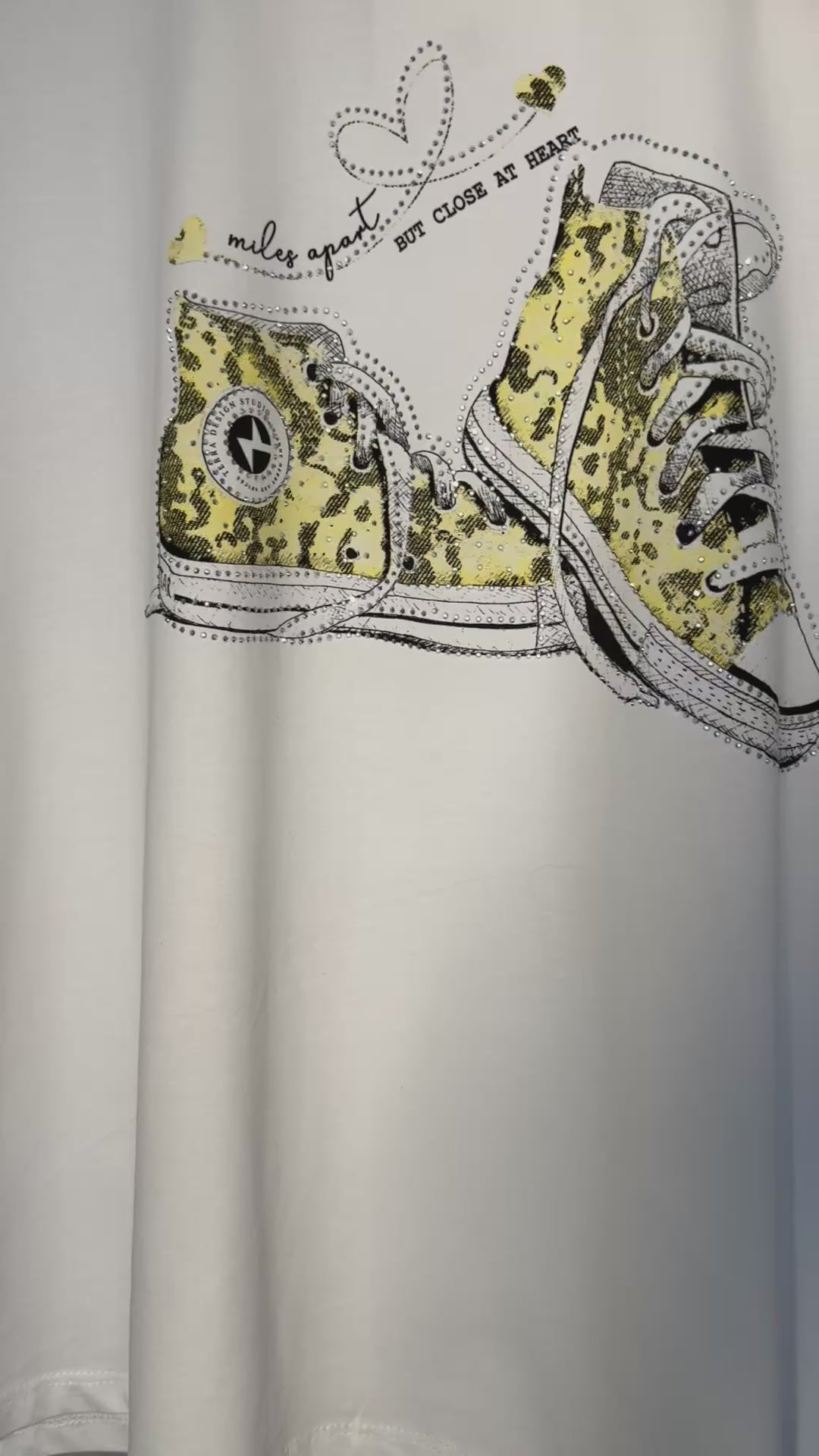 Statement Shirt mit funkelnden Details